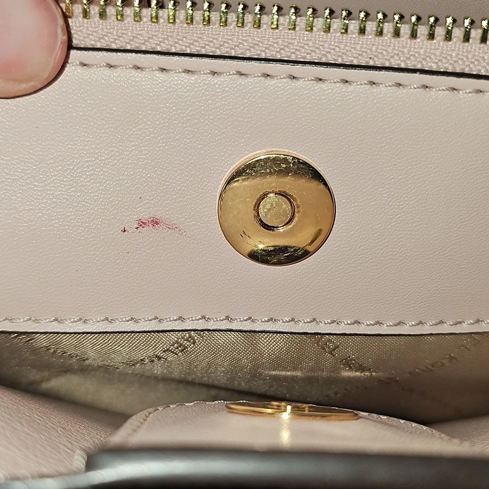 MICHAEL KORS Brown & Light Pink Handbag. Like New Condition. Gold Accents